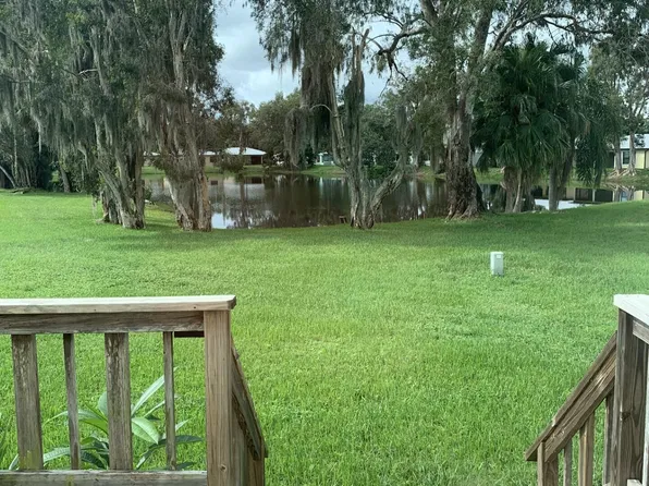 27 Mediterranean Boulevard E, Port St Lucie, FL 34952
