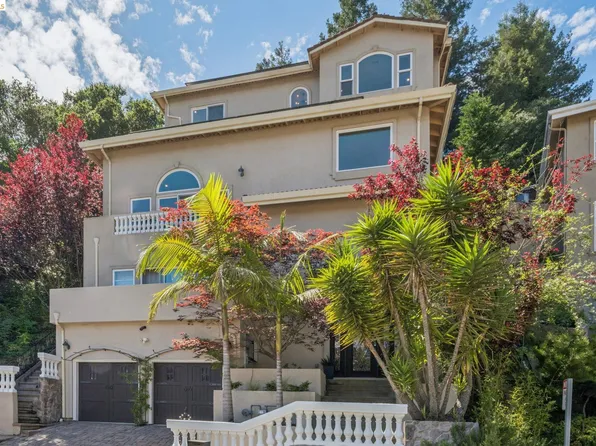 6929 Bristol Dr, Berkeley, CA 94705