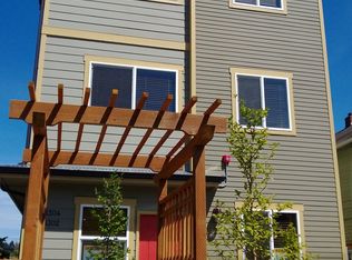 3302 Claremont Ave S APT C, Seattle, WA 98144