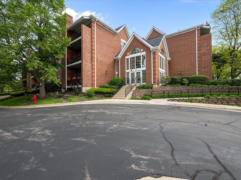 1st image of 29 Hunt Club Drive #29