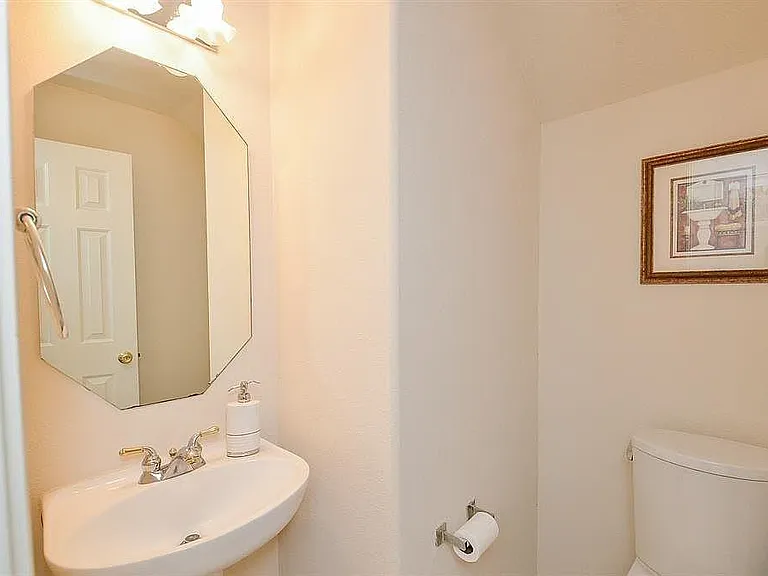 1306 Ventura Canyon Dr — Photo 20