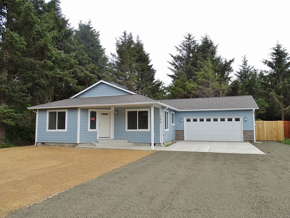 1st image of 196 Auriga Ave SW