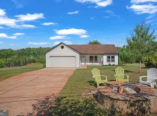 1692 Dolly Nixon Rd, Senoia, GA 30276