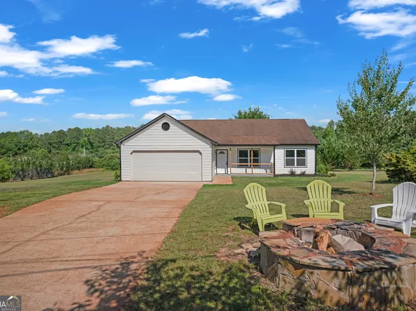 1692 Dolly Nixon Rd, Senoia, GA 30276
