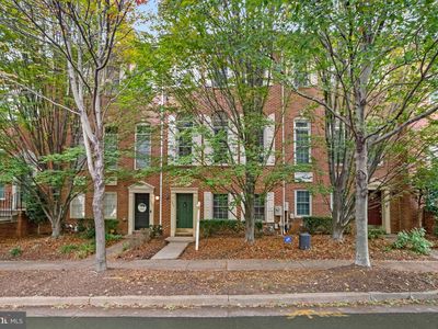 2424 N Hampton Dr, Alexandria, VA, 22311