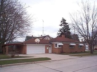 1928 28th St, Two Rivers, WI 54241