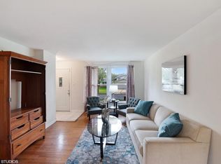 3304 Hazel Ln, Hazel Crest, IL 60429