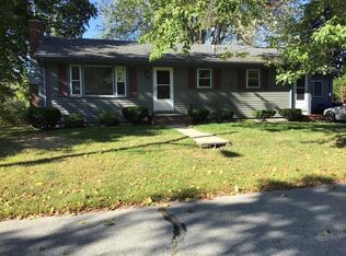 9 Tobey Ln, Mattapoisett, MA 02739