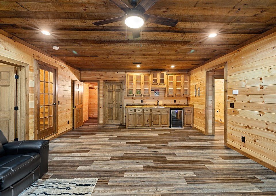 13th image of this home