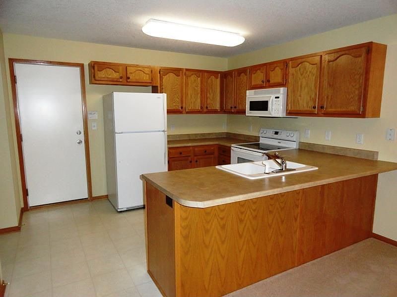 2nd image of 15418 Walnut Hills Dr