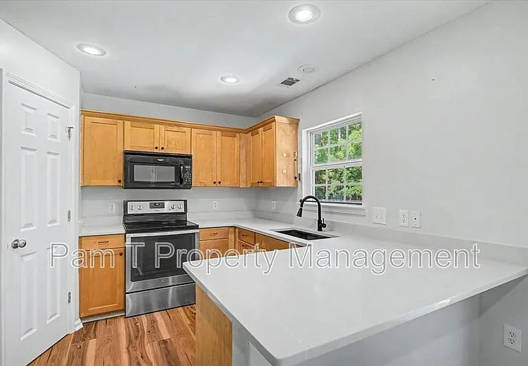 1538 Bradley Blvd — Photo 9