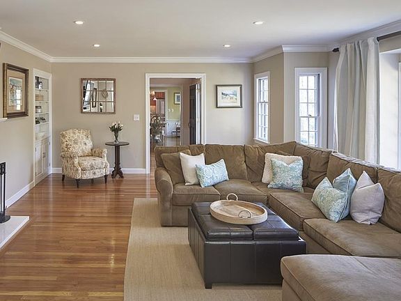 4th image of 26 Driftwood Ln