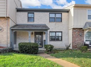 2343 Hidden Meadow Ln, Ballwin, MO 63021