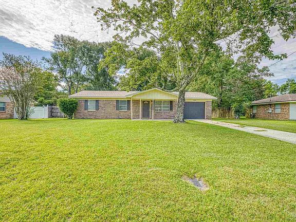 2nd image of 1013 Gonzalez Park Dr