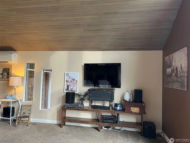 615 Arrowhead Rd — Photo 33