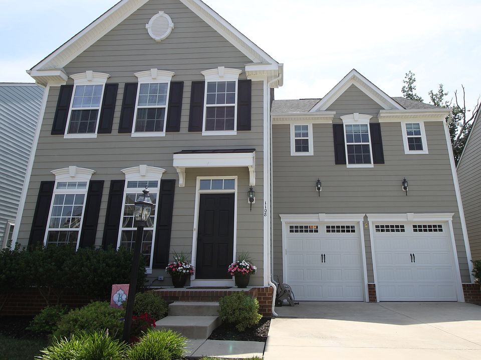 2 Car Garage!
