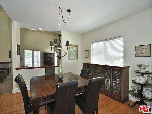 5th image of 14271 Dickens St Unit 301
