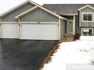 1490 Fireside Rd, Waconia, MN 55387