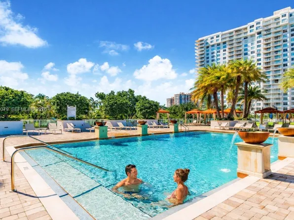 2851 NE 183rd St APT 906E, Aventura, FL 33160