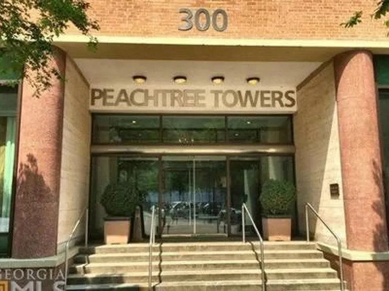 300 Peachtree St NW #5D — Photo 9