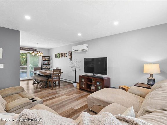 5th image of 132 Northpoint Dr