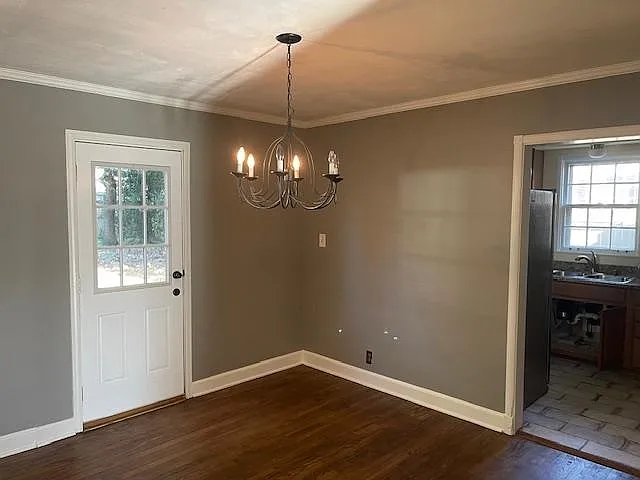 3634 Cowden Ave — Photo 7