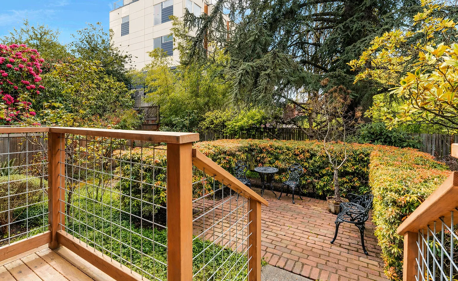 2 bed, 1395 sqft, $4,700 — Photo 4