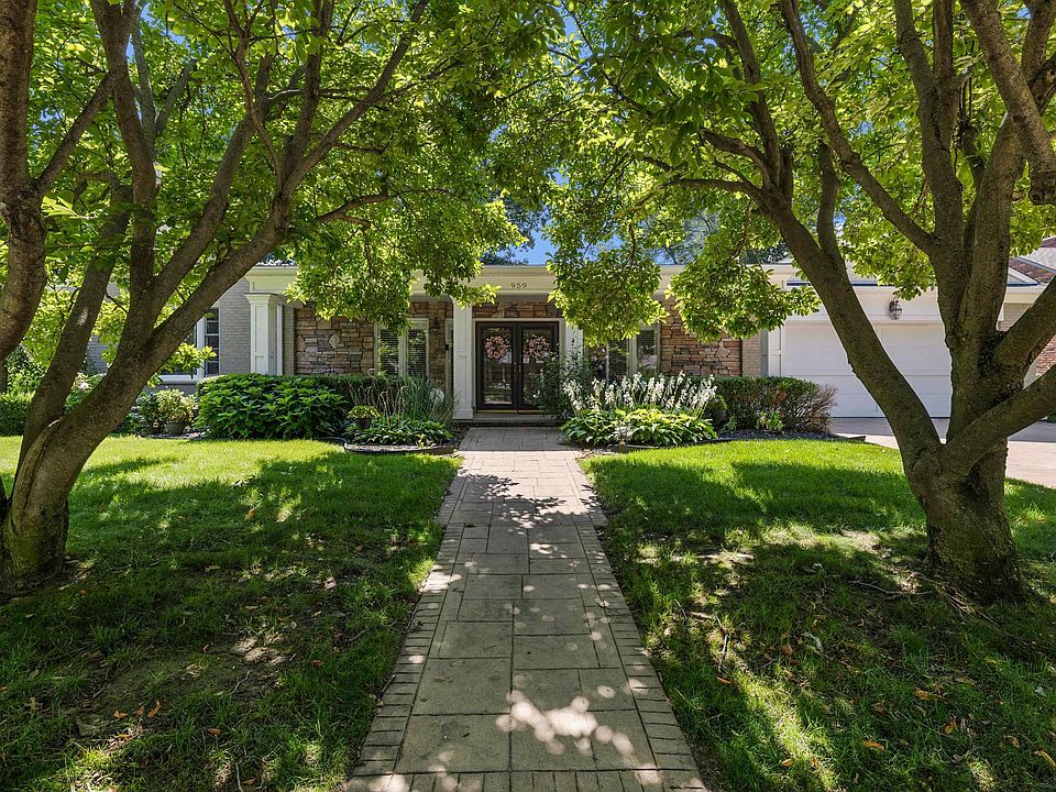 959 N Renaud Rd, Grosse Pointe Woods, MI 48236 MLS 50120500 Zillow