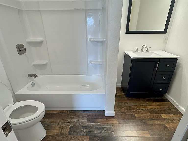 225 N Frisco St — Photo 13