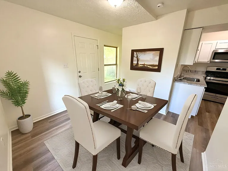 220 N Cherry St #3 — Photo 4