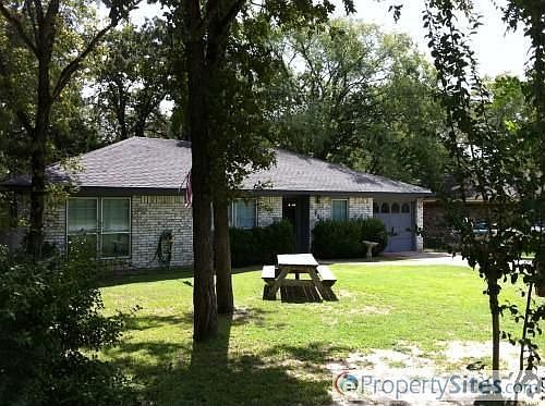 1st image of 2208 Yosemite Dr