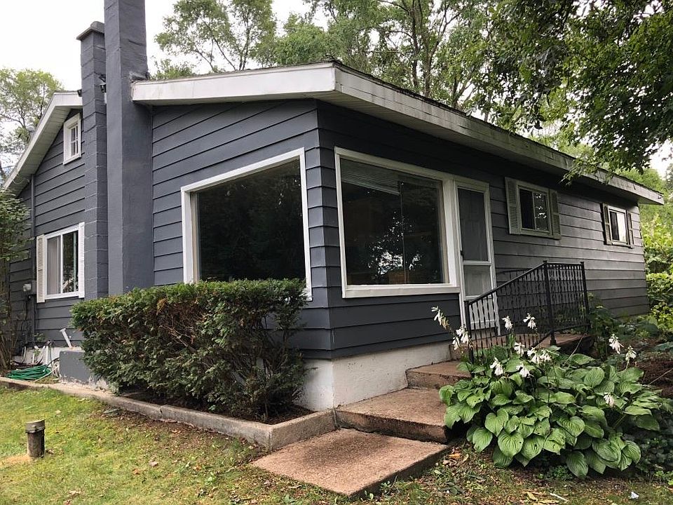 8360 Young Ave NE, Rockford, MI 49341 Zillow