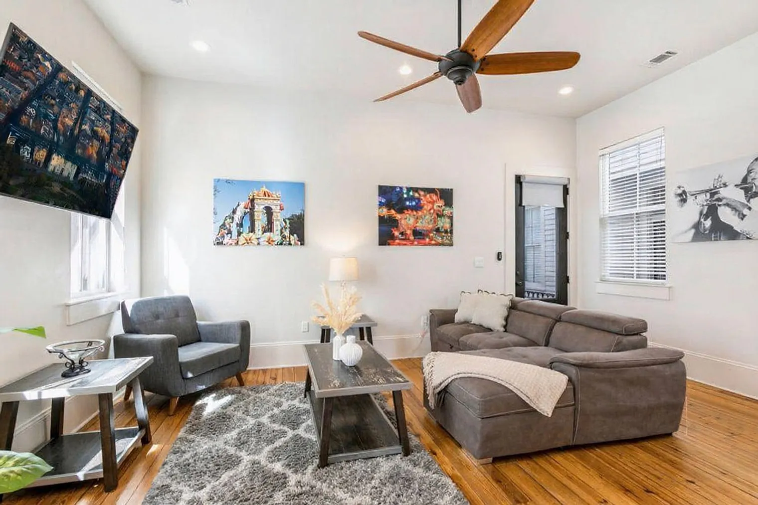 3 bed, 3.0 bath, 1496 sqft, $8,871 — Photo 3