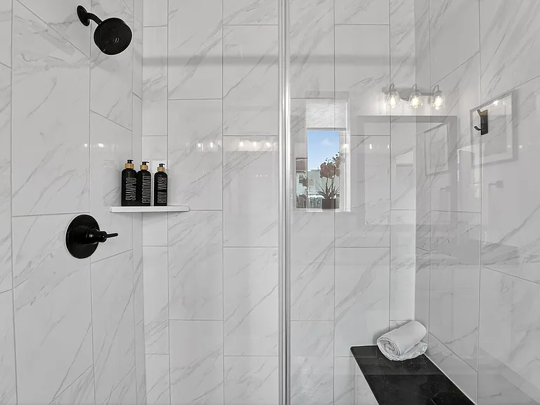 Torrita Dr — Photo 13
