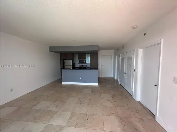 1401 SW 22nd St APT 903, Miami, FL 33145
