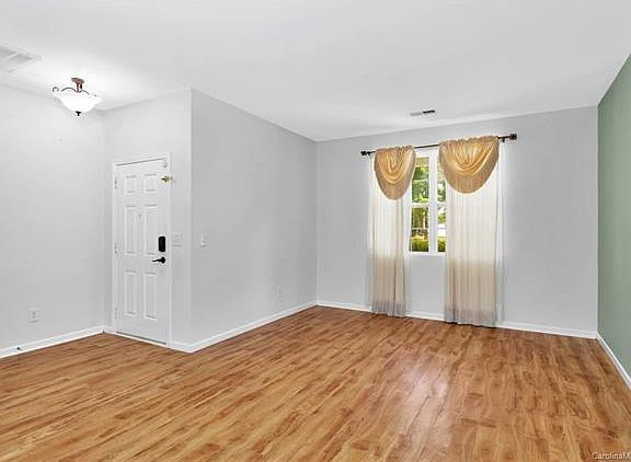 5th image of 2304 Savannah Hills Dr