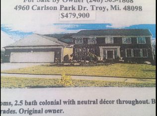 4960 Carlson Park Dr, Troy, MI 48098