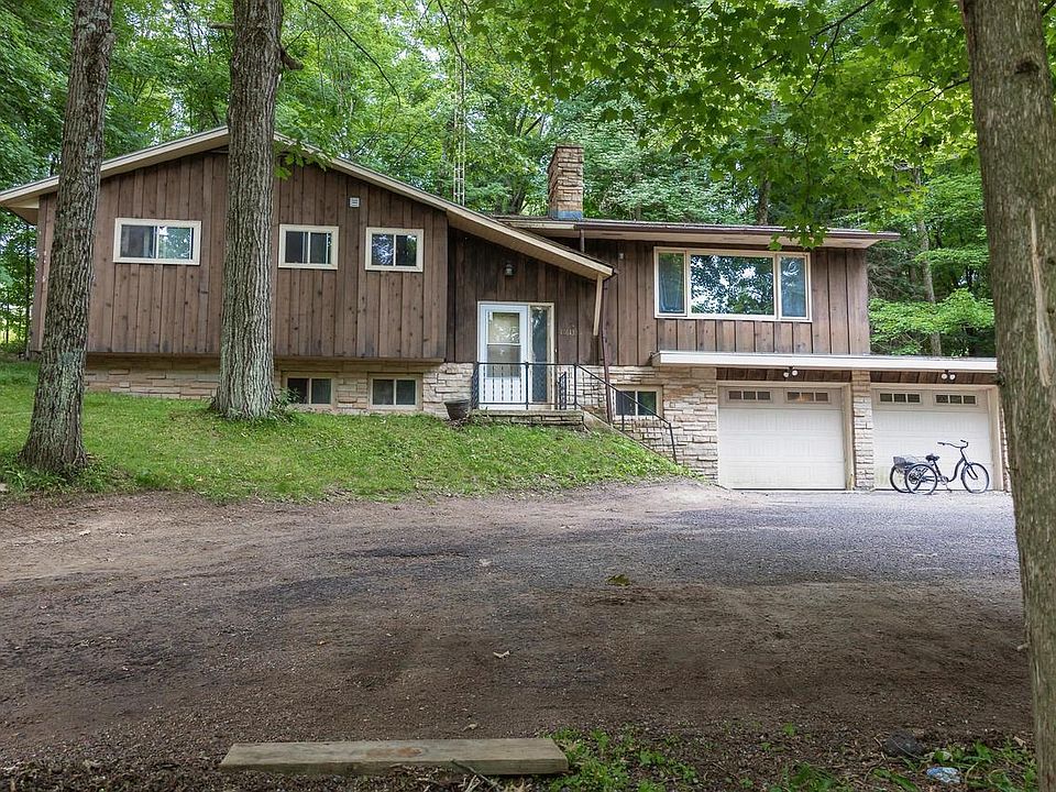 1st image of 156135 EVERGREEN ROAD