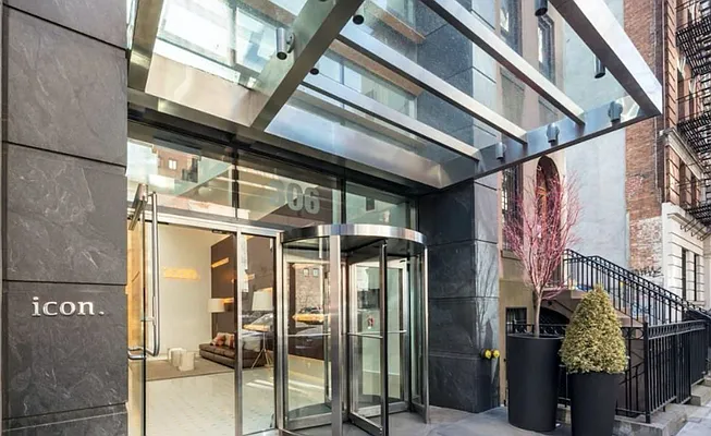 Rented by Compass | media 24