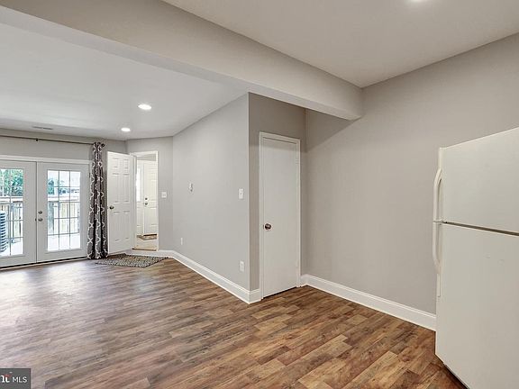 4th image of 7 Alpen Green Ct