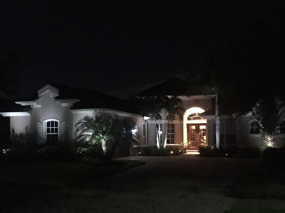 2nd image of 12084 Wicklow Ln