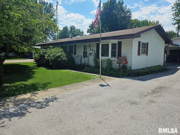 402 Harrington St, Carlinville, IL 62626