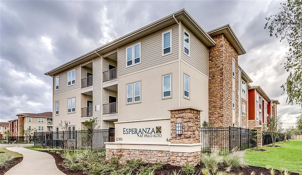 Esperanza At Palo Alto — Photo 1