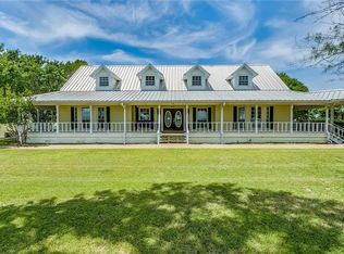 1402 Lazy Bend Rd, Millsap, TX 76066
