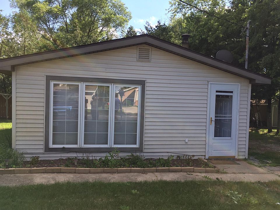 1st image of 5513 Lake Shore Dr