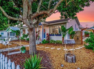 2408 58th St S, Gulfport, FL 33707