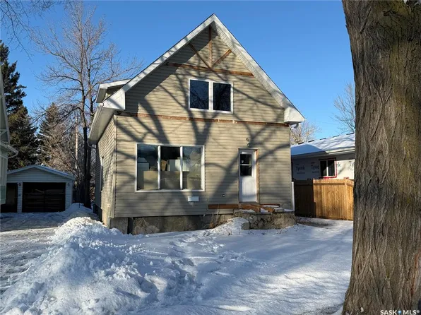 1621 99th STREET, North Battleford, SK S9A 2Z5