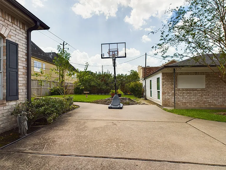 5627 Winsome Ln — Photo 30