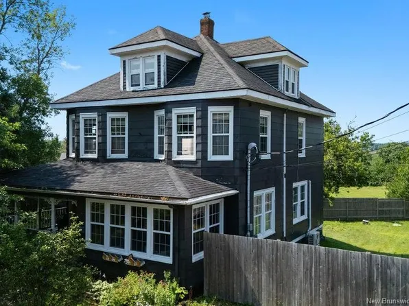 931 Amirault St #929, Dieppe, NB E1A 1G1