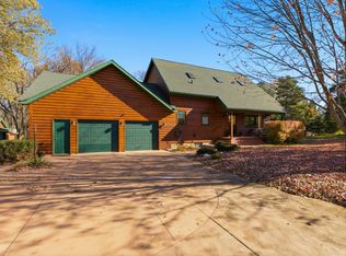 20798 Edgedale Ct, Richmond, MN 56368